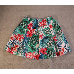 Floral Skirt Size Large Mini In Love with Derek Green Vacay
